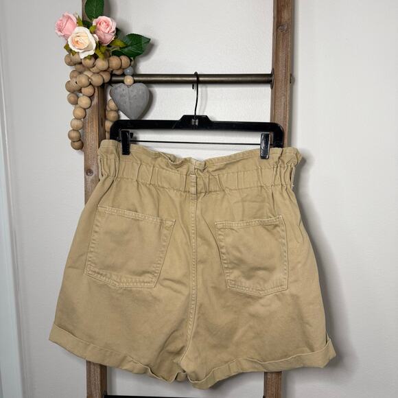 Topshop Paper Bag Tan Button Fly Shorts Size 12 - Picture 5 of 9